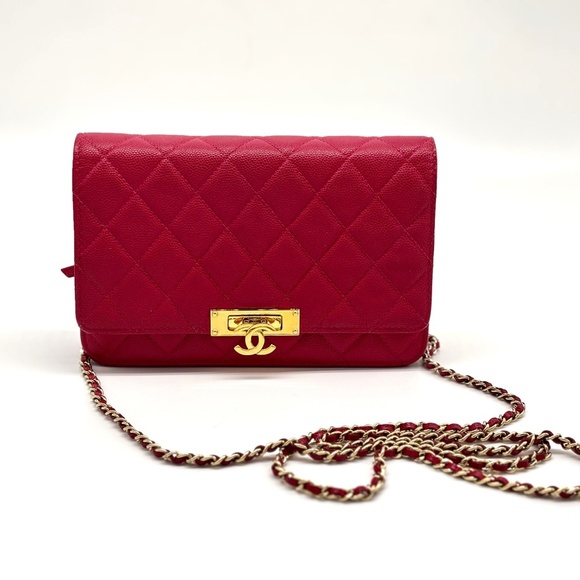 CHANEL Caviar Golden Class Wallet on Chain in Pink - Picture 2 of 15